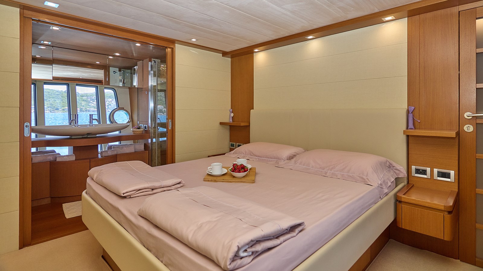 Ferretti Yachts Motor Yacht GANS For Sale