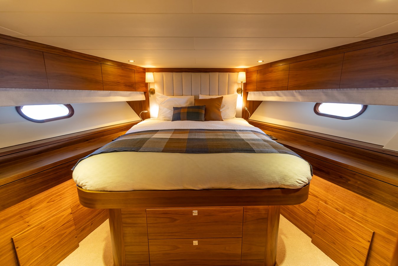 Van Der Heijden Motor Yacht Dutchess For Sale