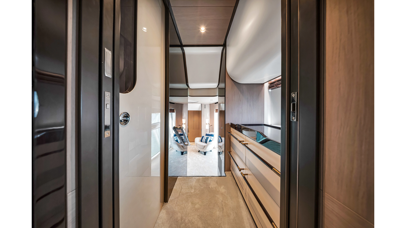 Azimut Yachts  CLOUD 9 For Sale