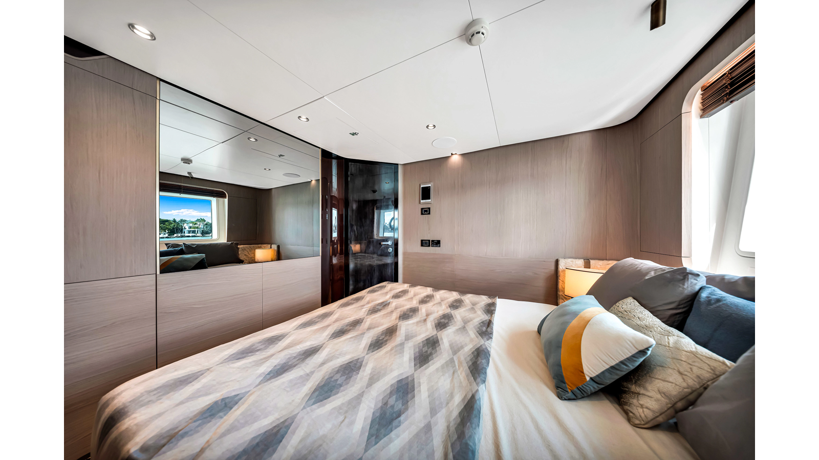 Azimut Yachts  CLOUD 9 For Sale