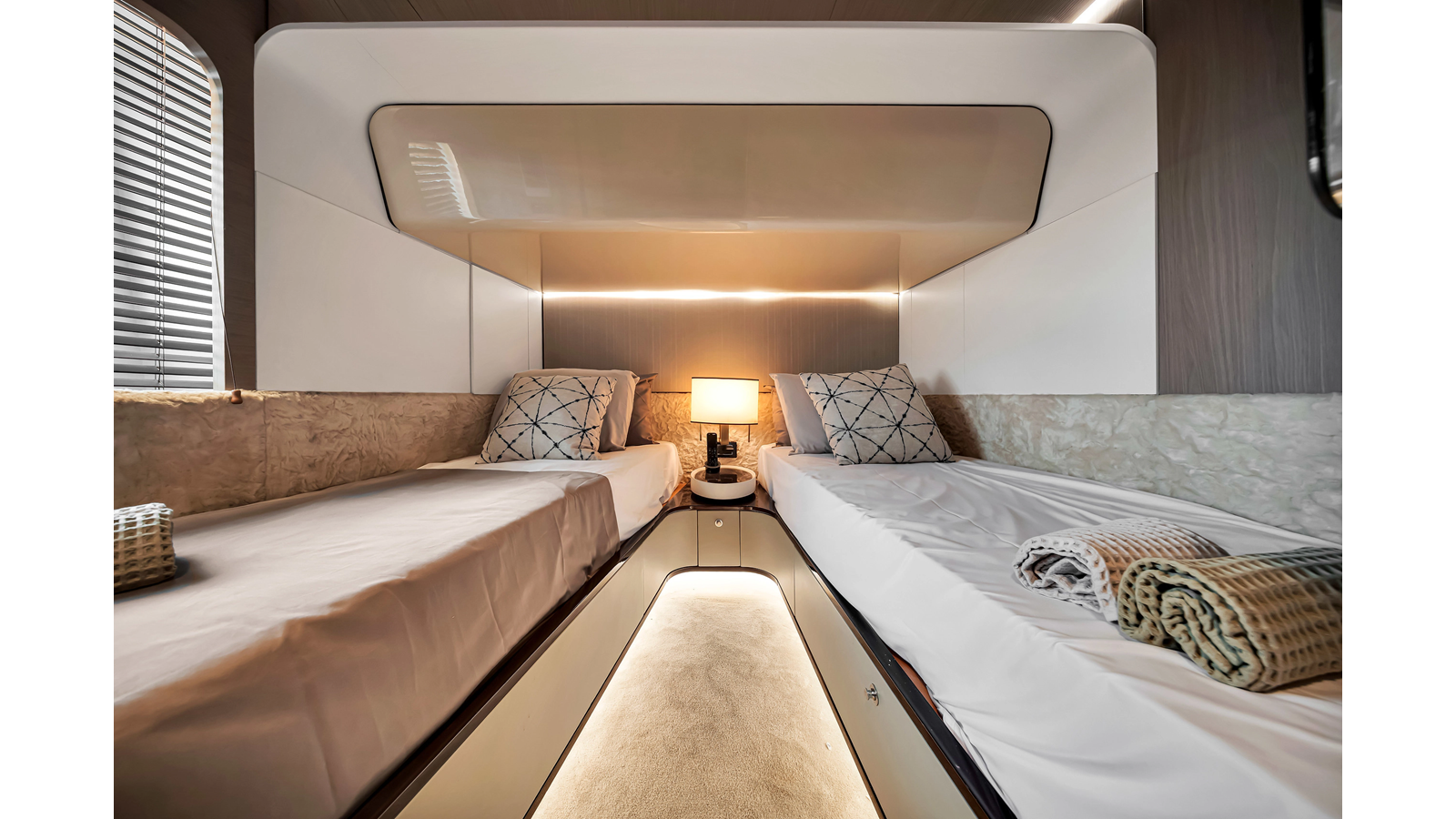 Azimut Yachts  CLOUD 9 For Sale
