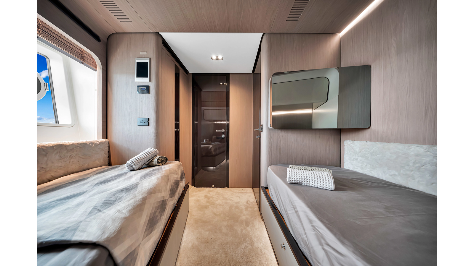 Azimut Yachts  CLOUD 9 For Sale
