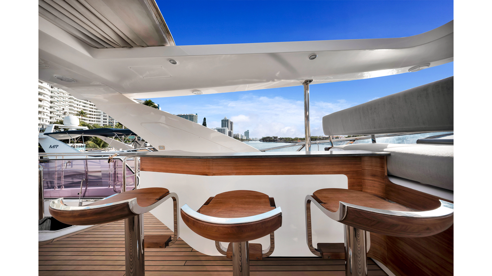 Azimut Yachts  CLOUD 9 For Sale