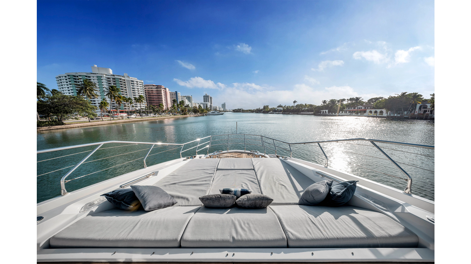 Azimut Yachts  CLOUD 9 For Sale