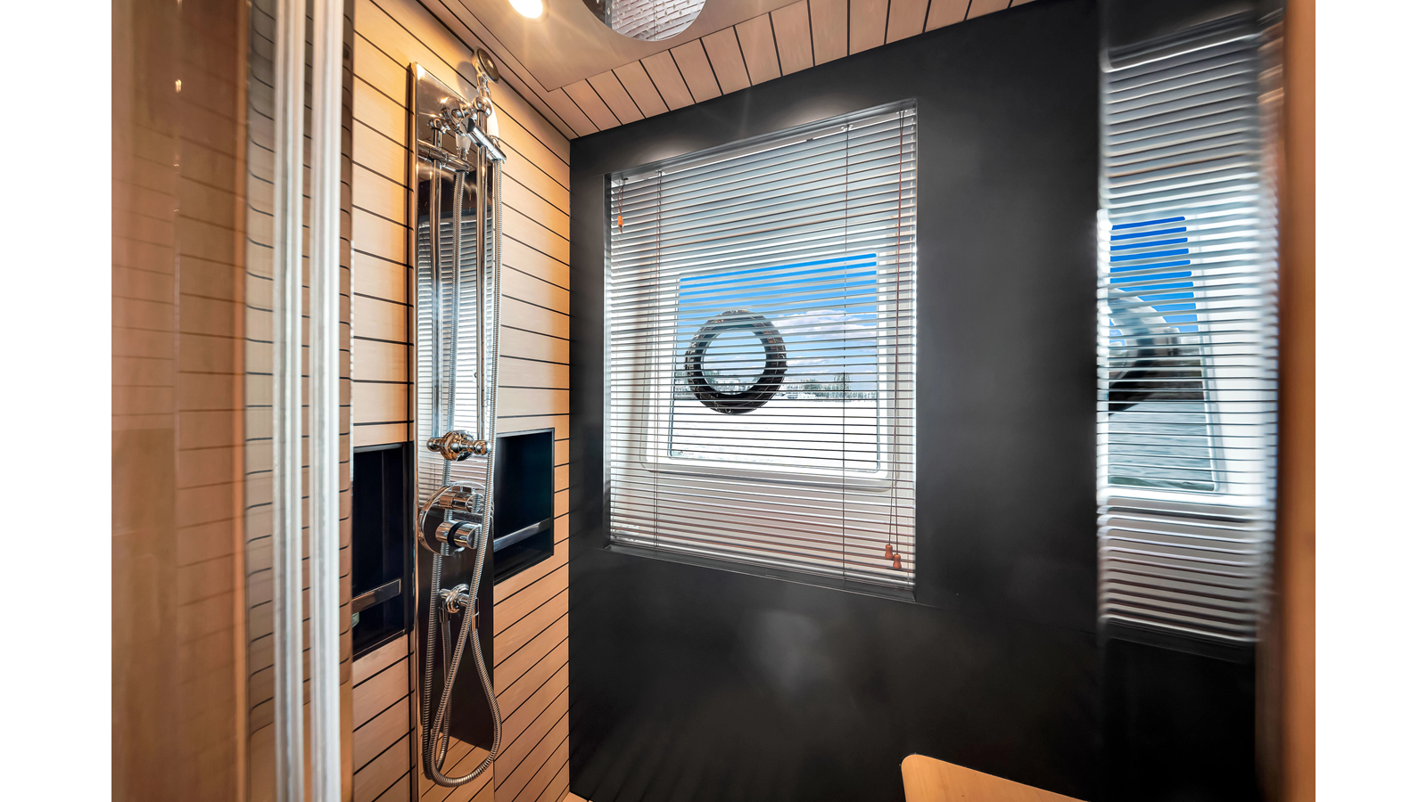 Azimut Yachts  CLOUD 9 For Sale