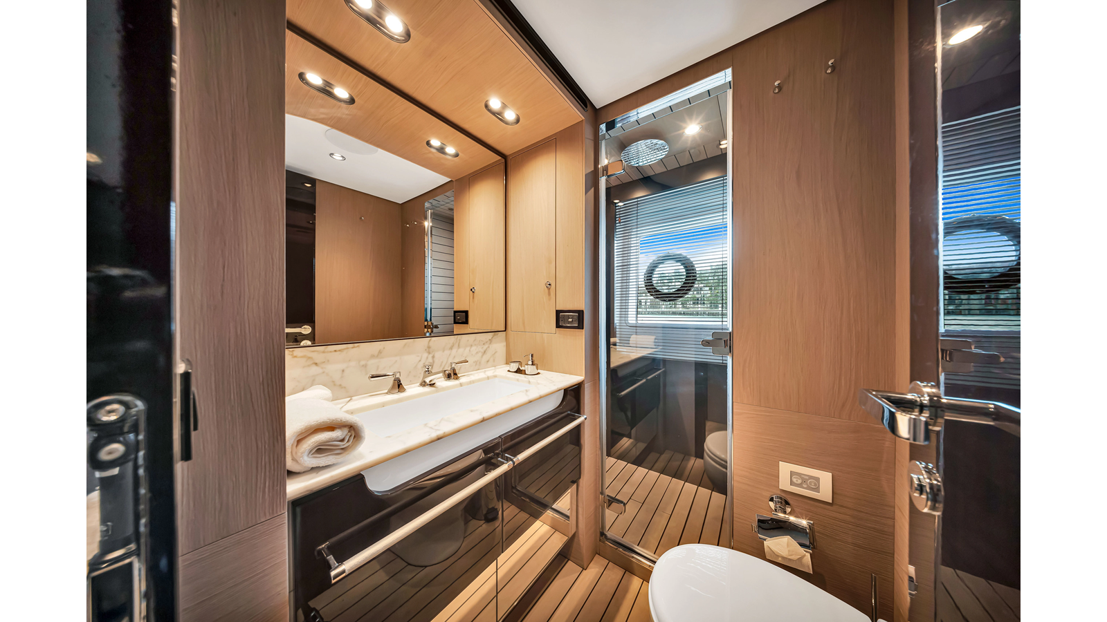 Azimut Yachts  CLOUD 9 For Sale