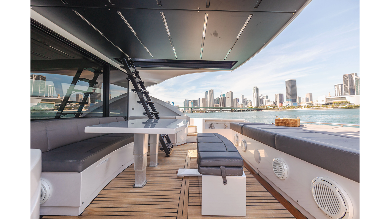 Pershing Motor Yacht DOUBLE OR NOTHING For Sale