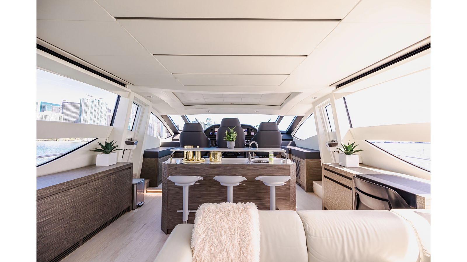 Pershing Motor Yacht DOUBLE OR NOTHING For Sale