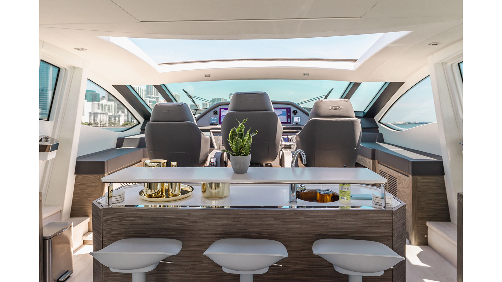 Pershing Motor Yacht DOUBLE OR NOTHING For Sale