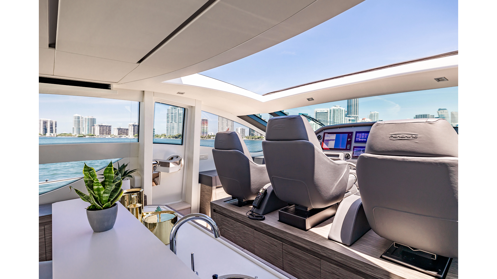 Pershing Motor Yacht DOUBLE OR NOTHING For Sale