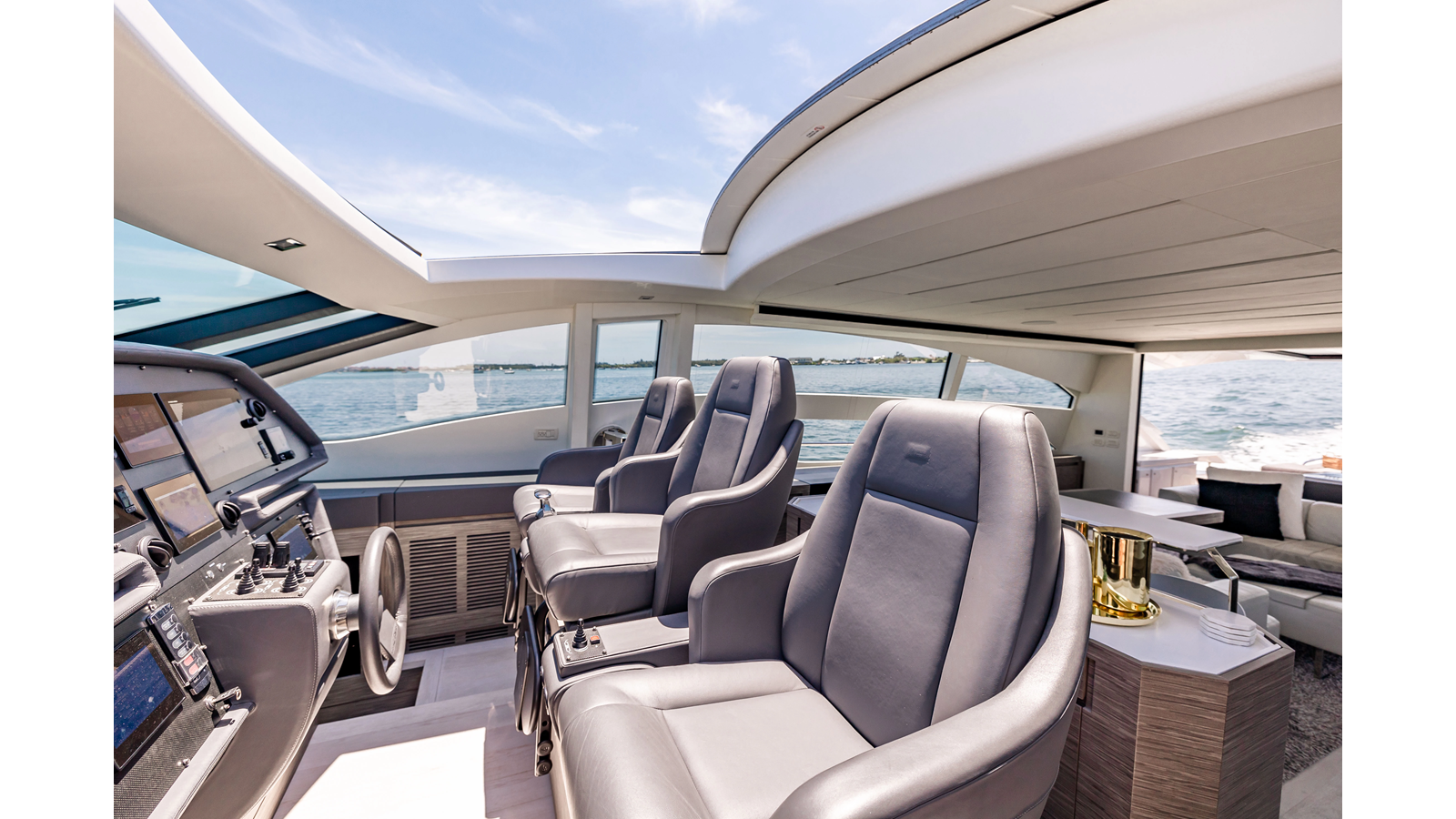 Pershing Motor Yacht DOUBLE OR NOTHING For Sale