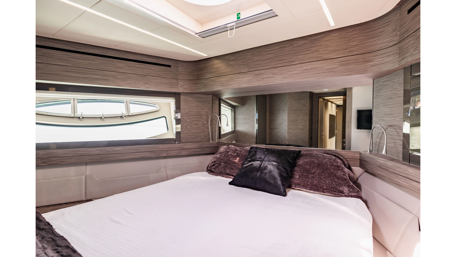 Pershing Motor Yacht DOUBLE OR NOTHING For Sale