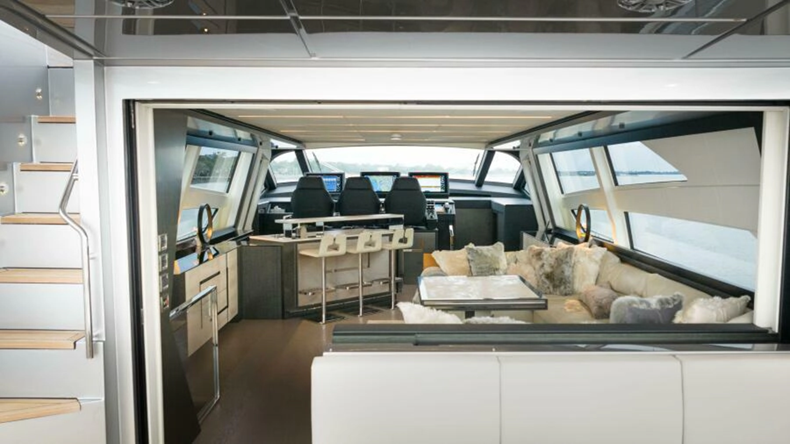 Pershing Motor Yacht STALLION For Sale