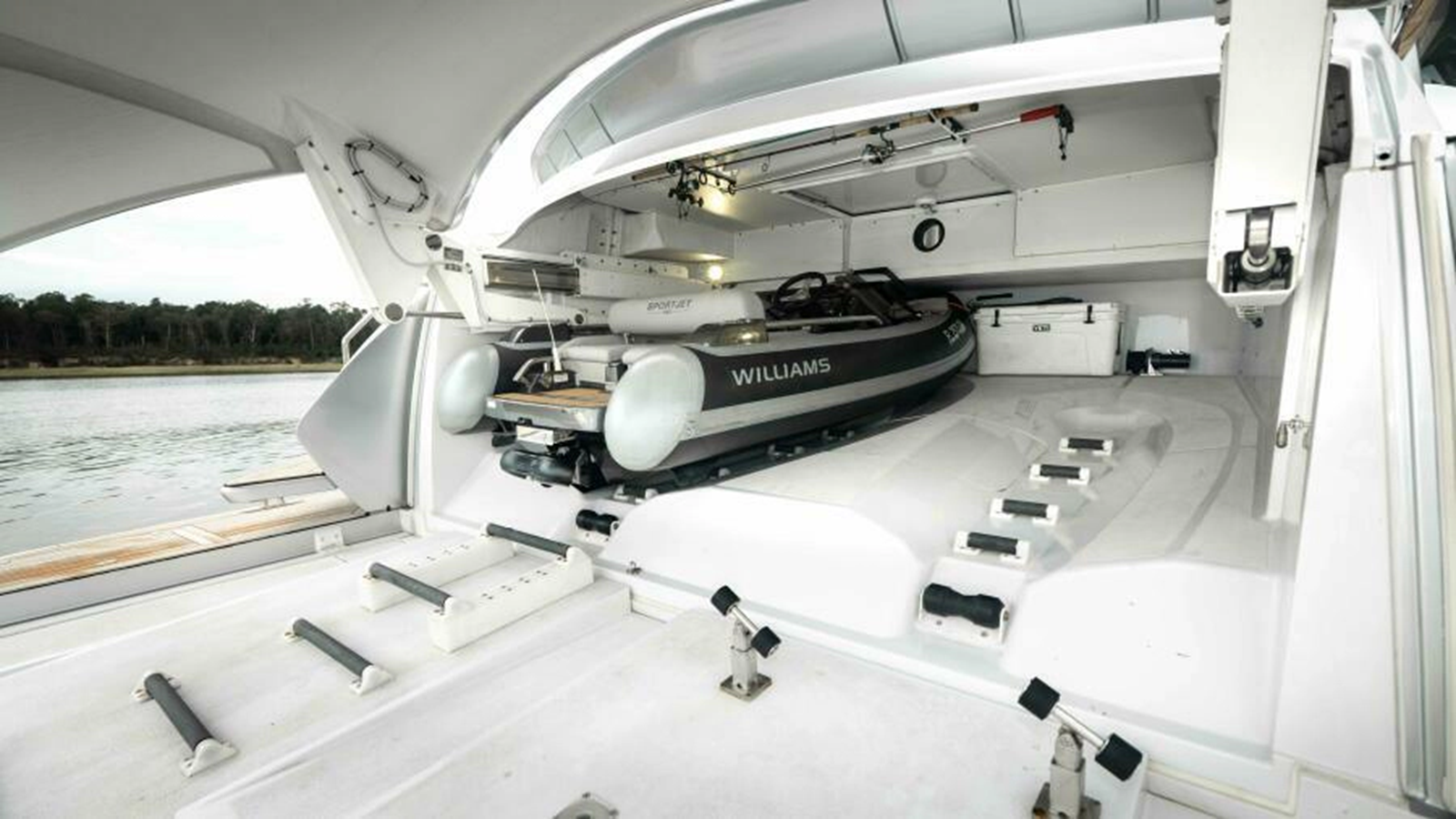 Pershing Motor Yacht STALLION For Sale