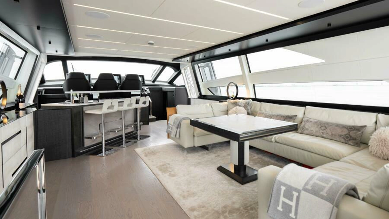 Pershing Motor Yacht STALLION For Sale