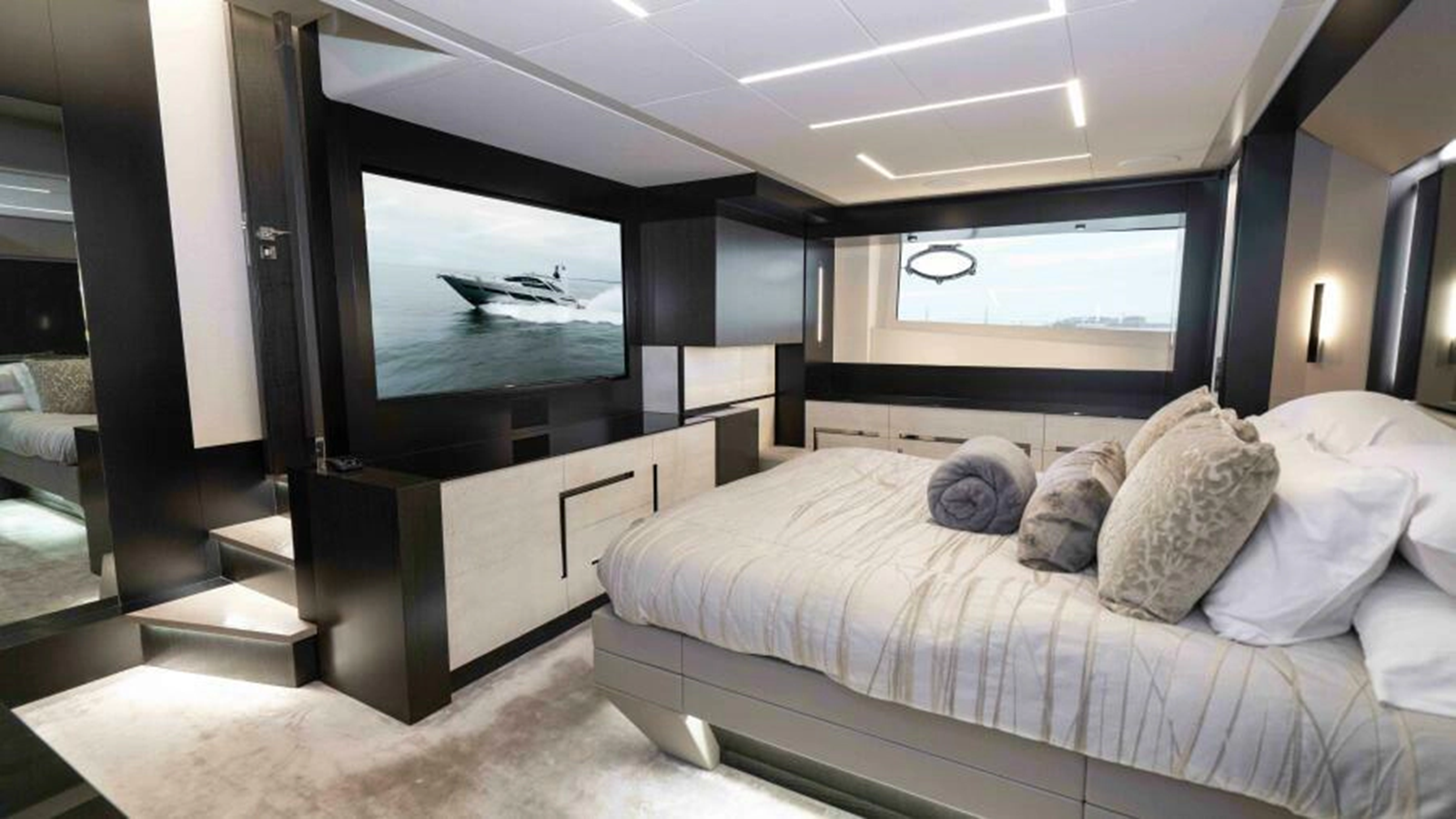 Pershing Motor Yacht STALLION For Sale