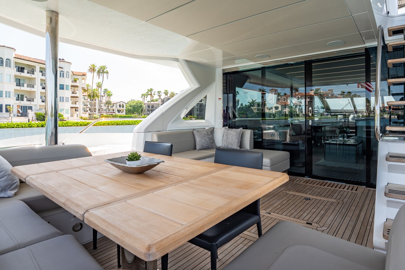 Sunseeker Motor Yacht BAZINGA For Sale