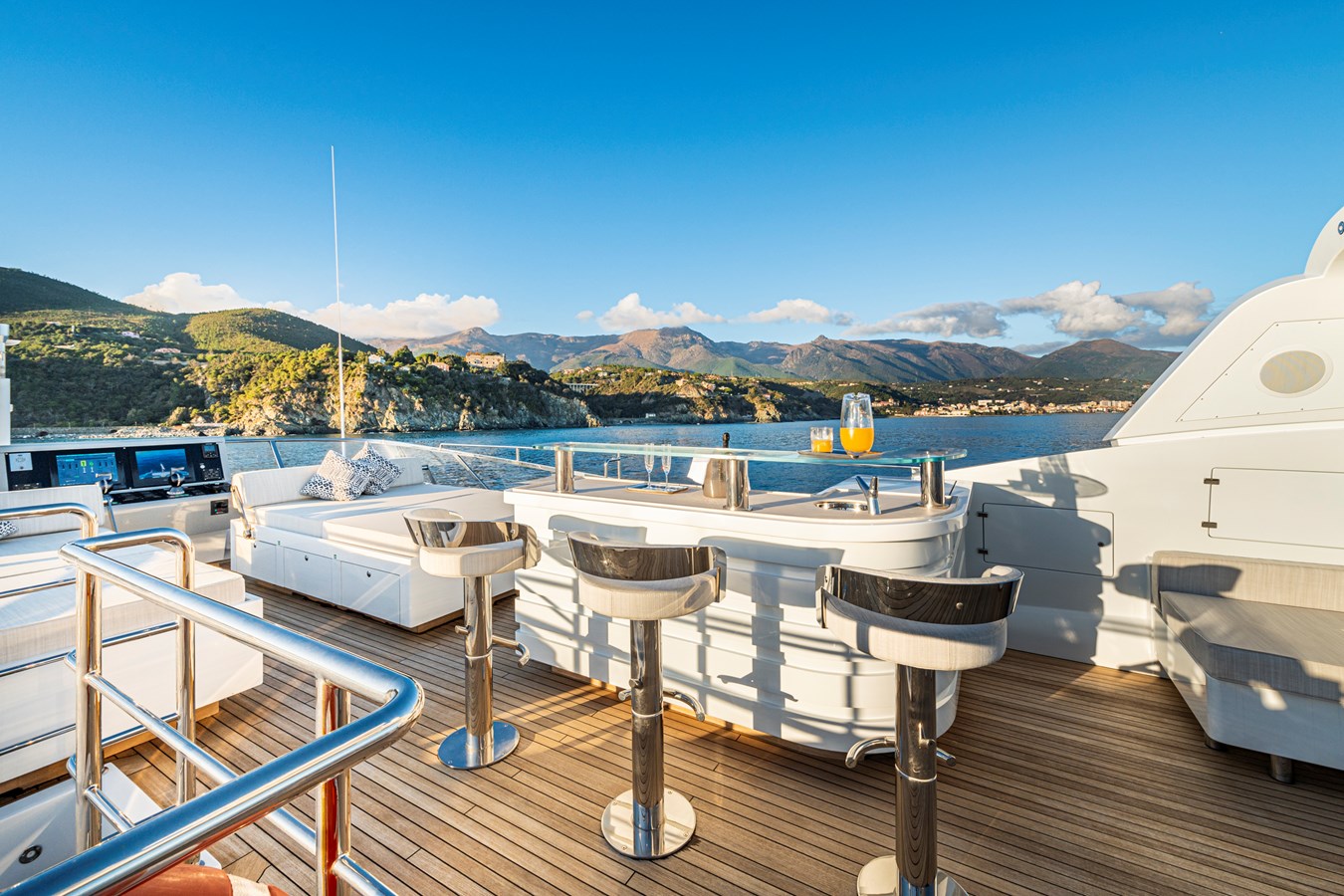 Overmarine Group Motor Yacht MELONY For Sale