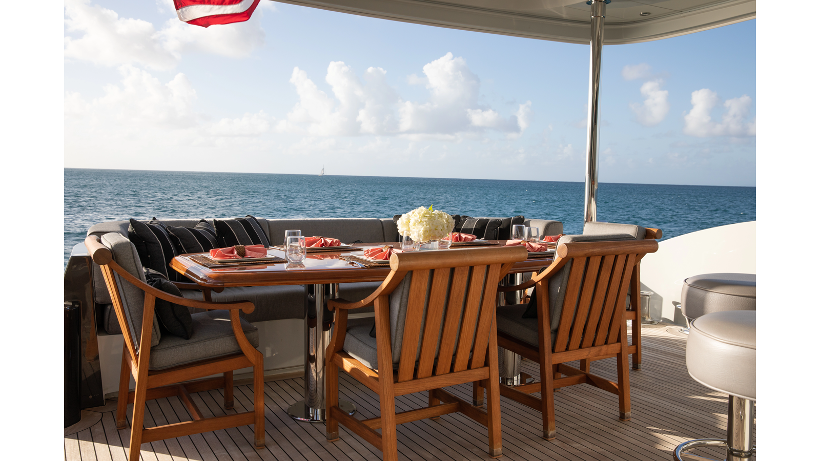 Palmer Johnson Motor Yacht TEMPTATION For Sale