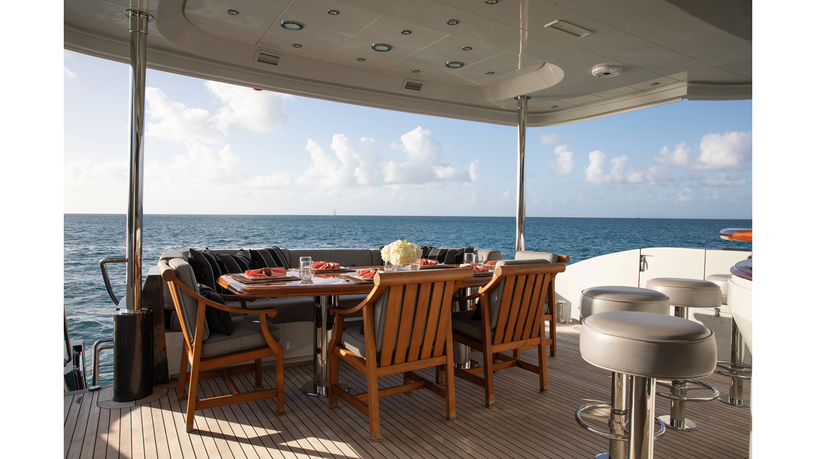 Palmer Johnson Motor Yacht TEMPTATION For Sale