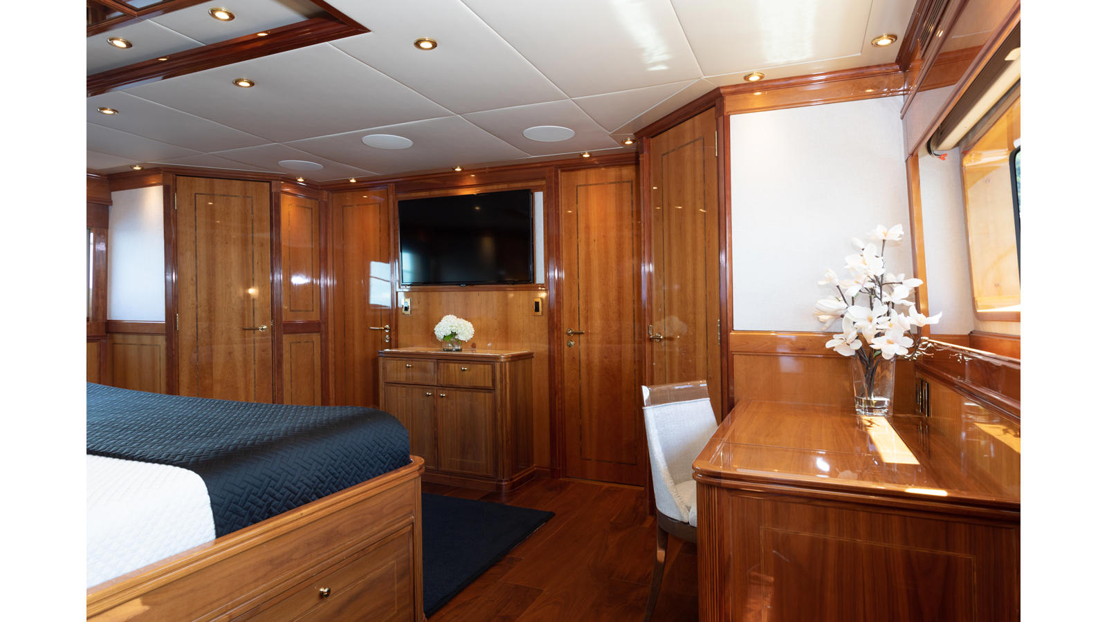 Palmer Johnson Motor Yacht TEMPTATION For Sale