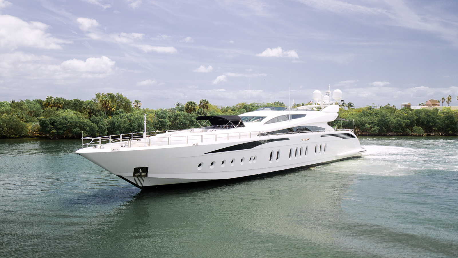 Arno Leopard Motor Yacht BET ON IT For Sale
