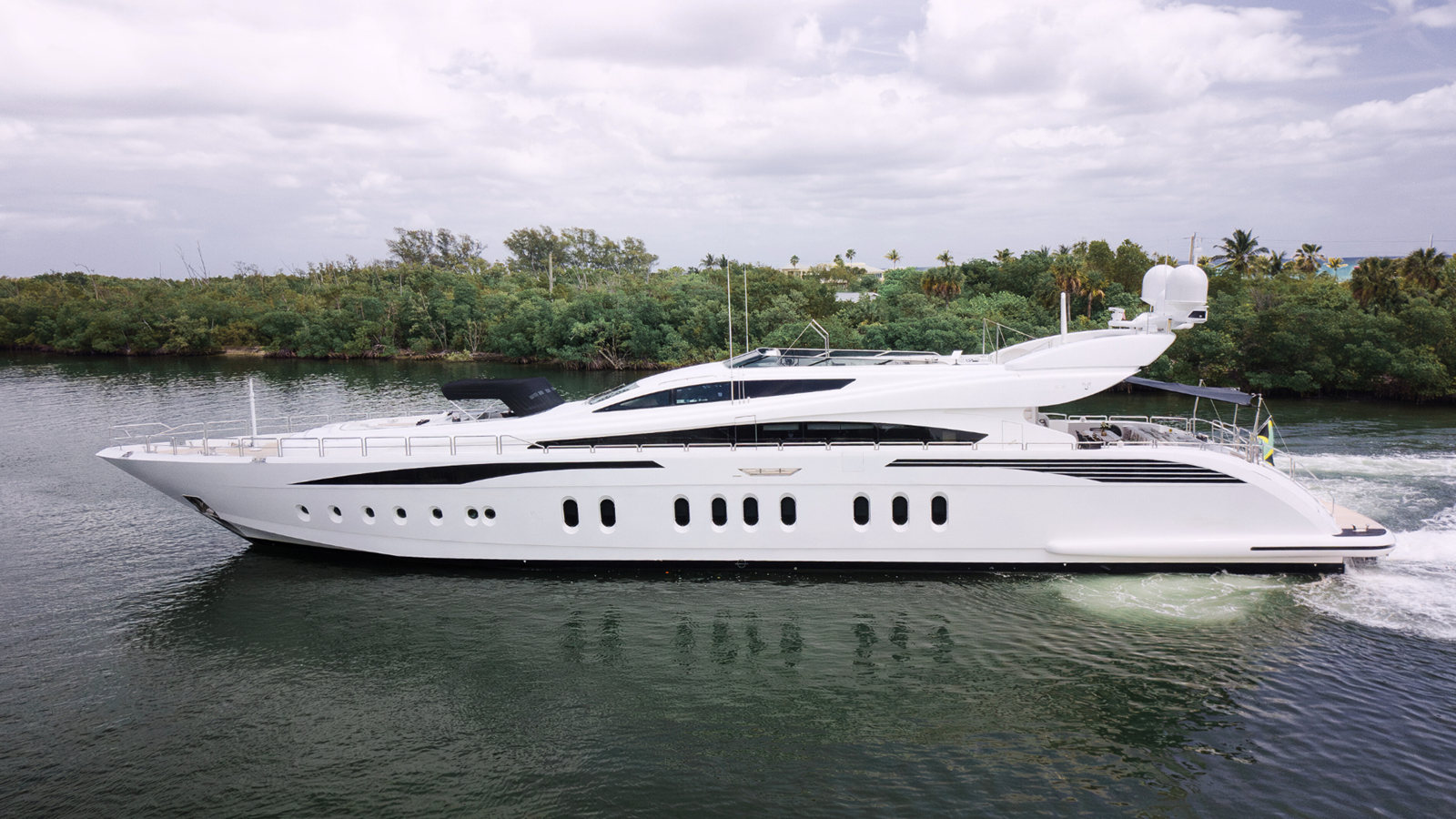 Arno Leopard Motor Yacht BET ON IT For Sale