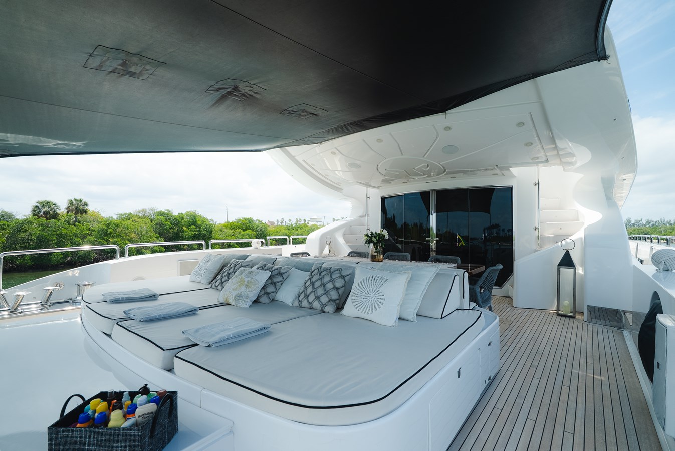 Arno Leopard Motor Yacht BET ON IT For Sale