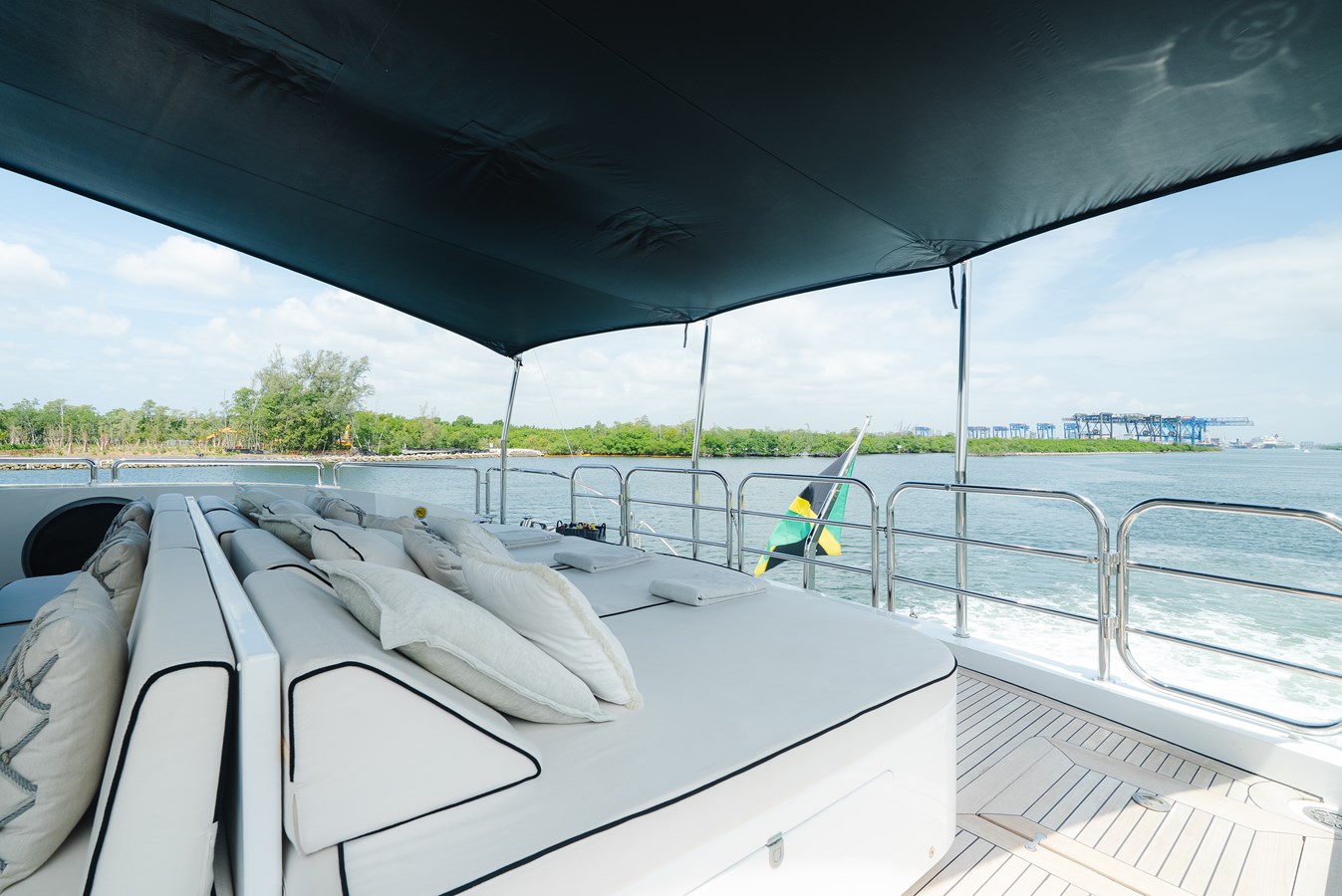 Arno Leopard Motor Yacht BET ON IT For Sale