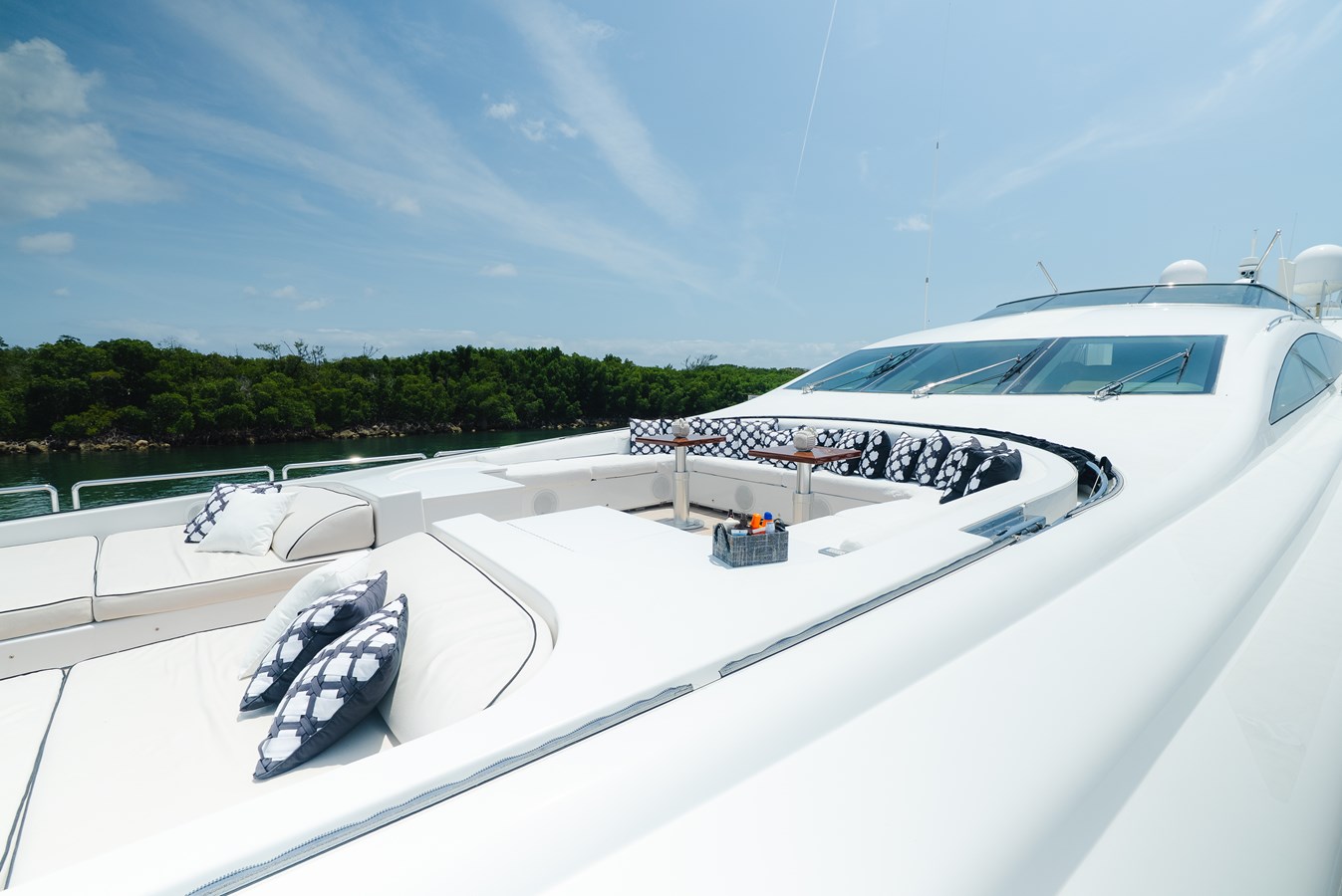 Arno Leopard Motor Yacht BET ON IT For Sale