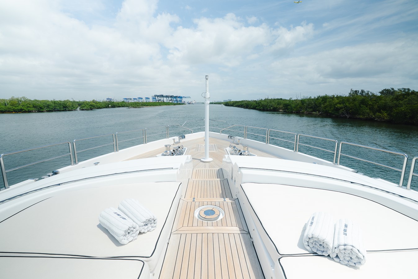 Arno Leopard Motor Yacht BET ON IT For Sale