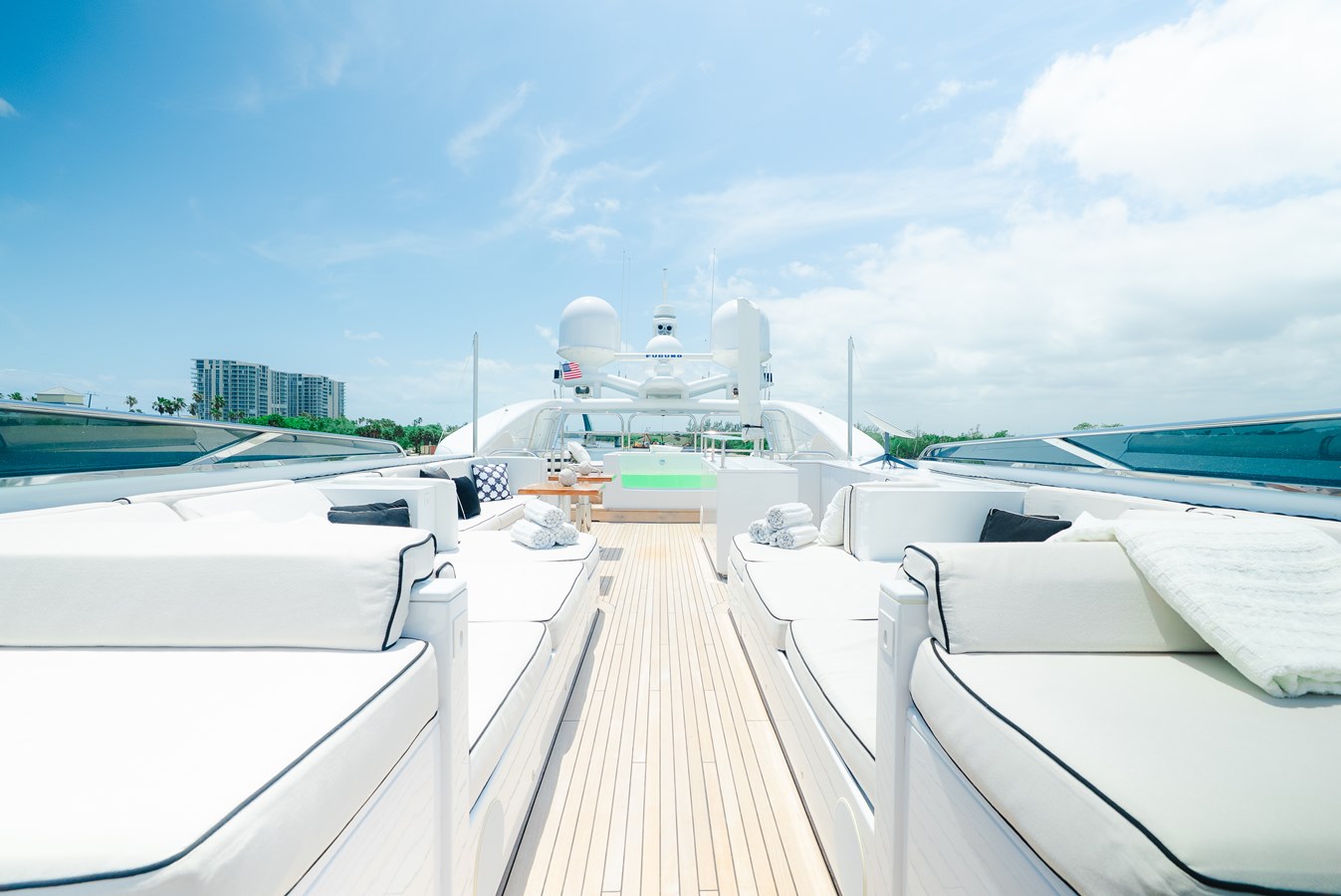 Arno Leopard Motor Yacht BET ON IT For Sale