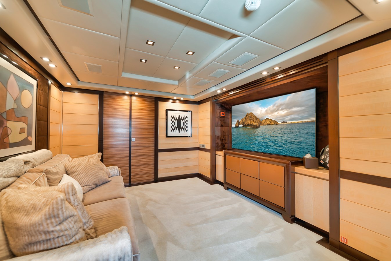 Arno Leopard Motor Yacht BET ON IT For Sale
