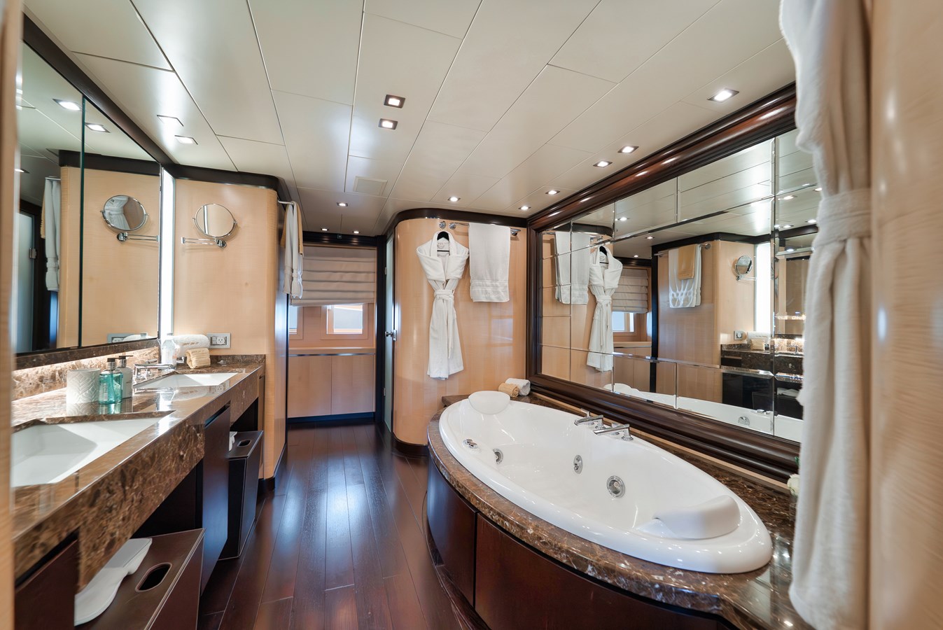 Arno Leopard Motor Yacht BET ON IT For Sale