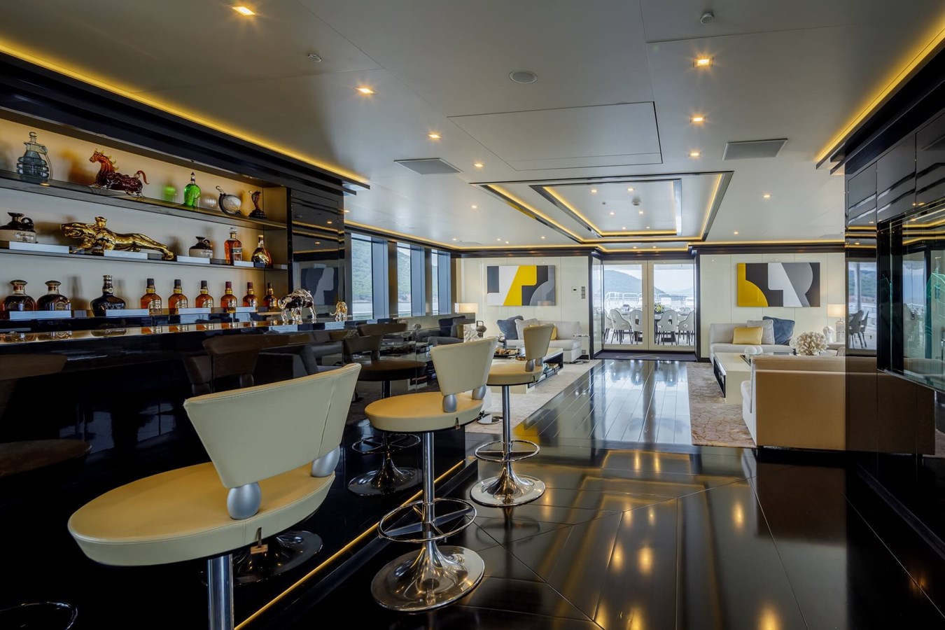 Nobiskrug Motor Yacht LADY VERA For Sale