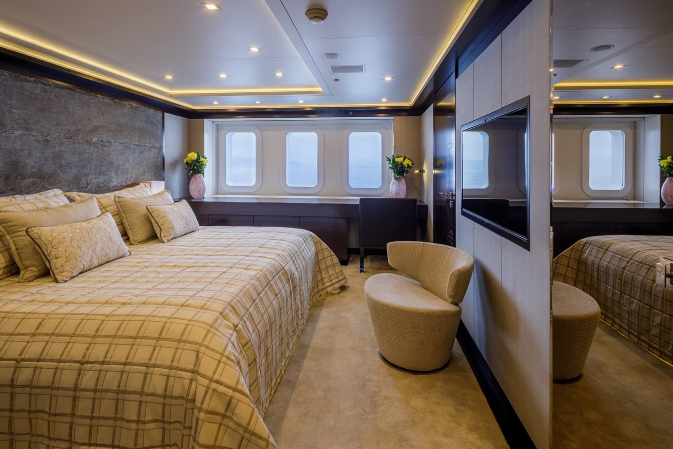 Nobiskrug Motor Yacht LADY VERA For Sale