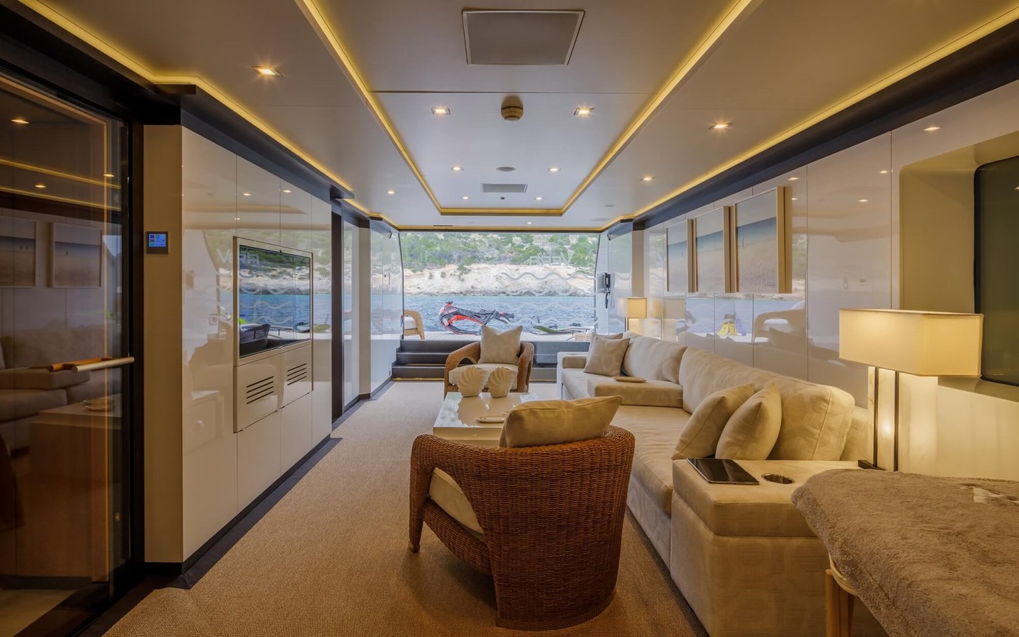 Nobiskrug Motor Yacht LADY VERA For Sale