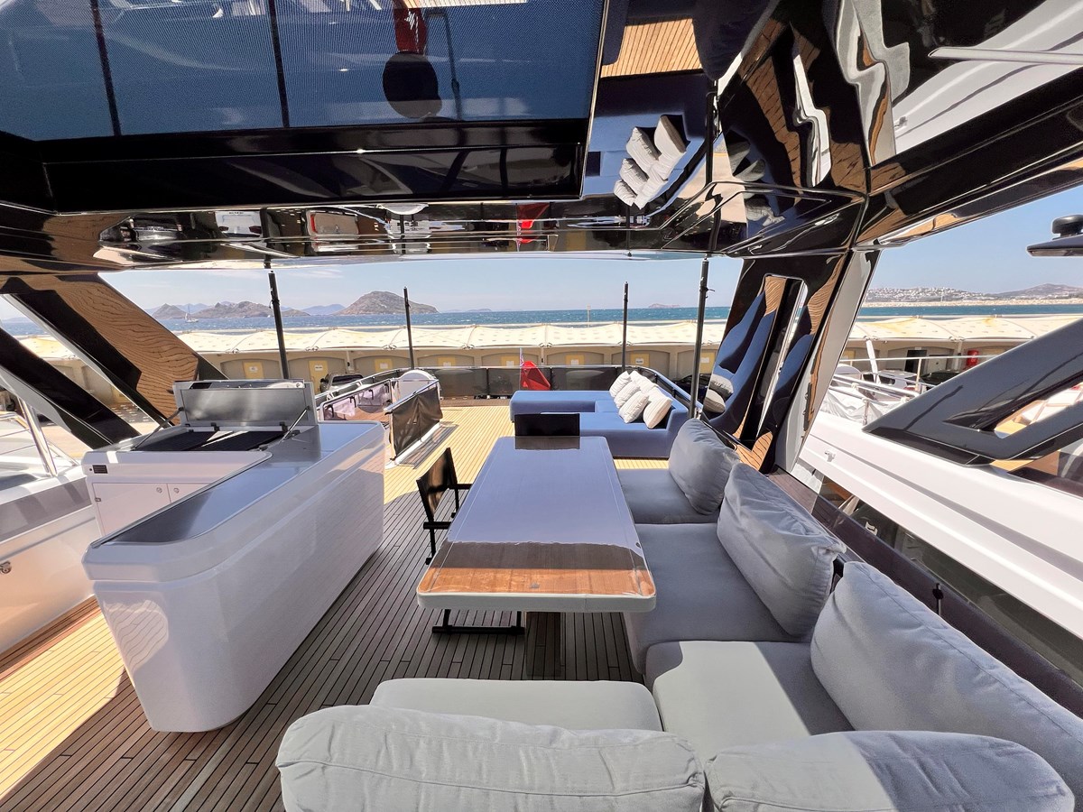Ferretti Yachts Motor Yacht LD For Sale