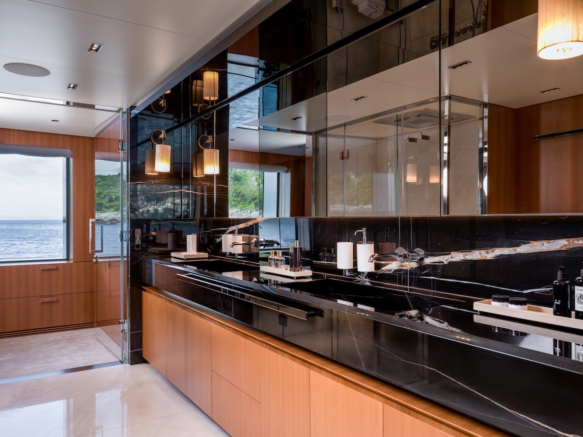 Riva Yacht Motor Yacht SAIRU For Sale