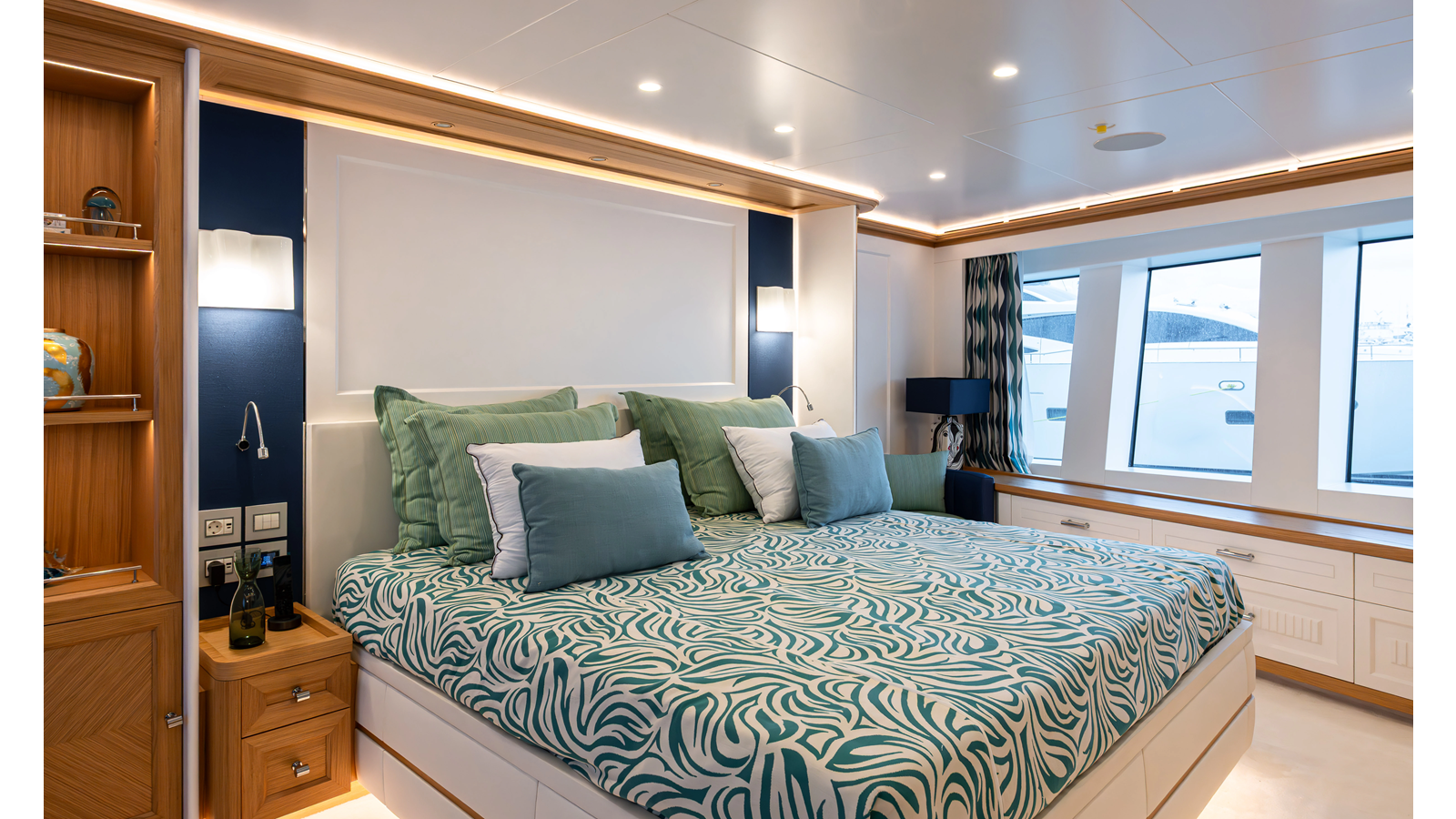 Rmk Marine Motor Yacht SEVEN SEAS For Sale