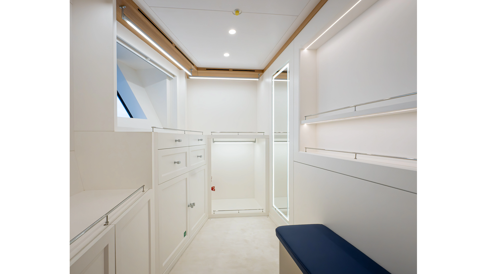 Rmk Marine Motor Yacht SEVEN SEAS For Sale