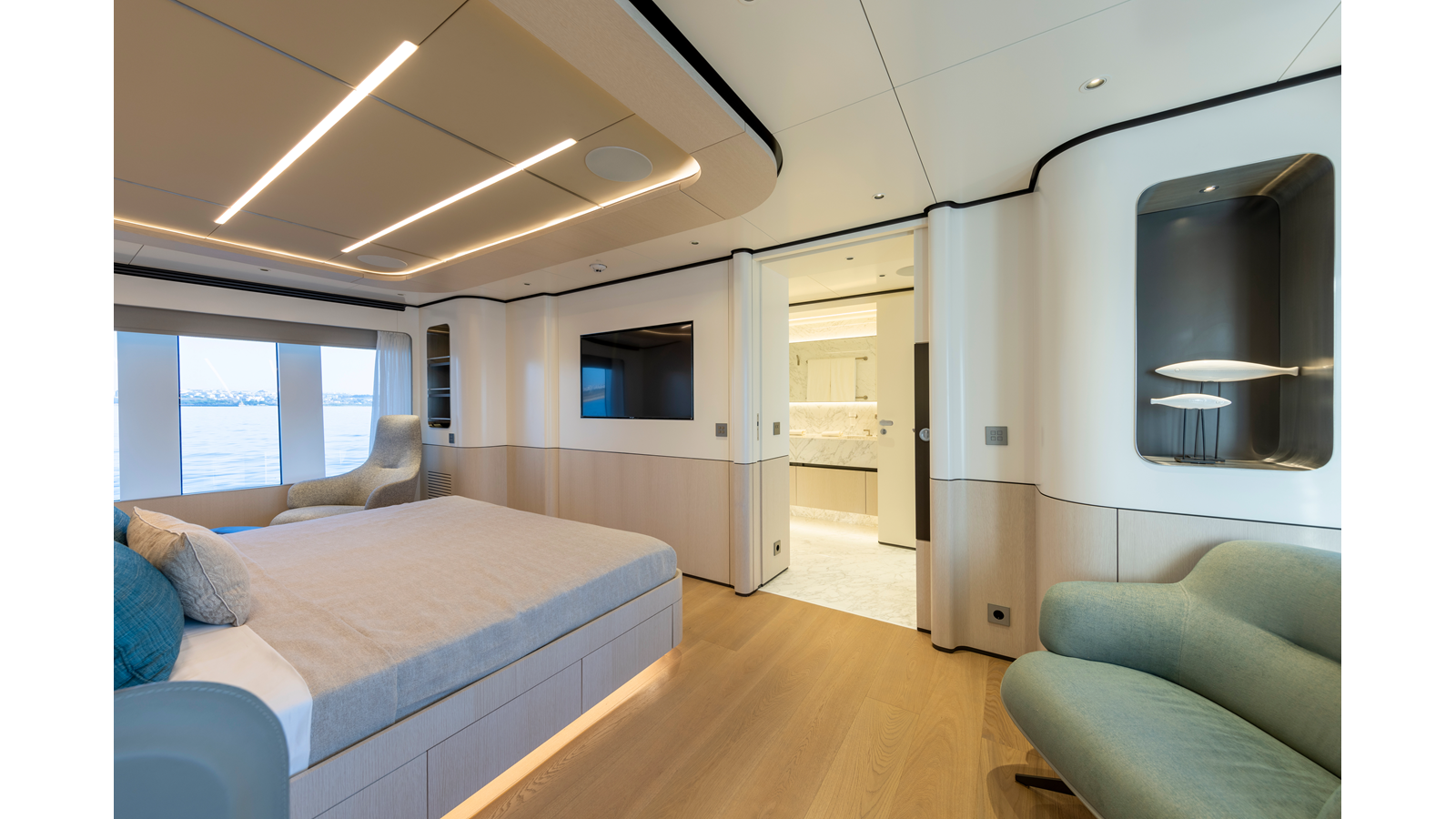 Custom Motor Yacht BEE EXPLORER For Sale