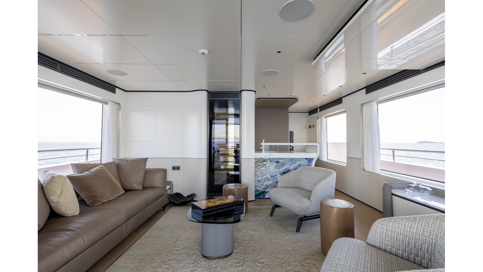 Custom Motor Yacht BEE EXPLORER For Sale
