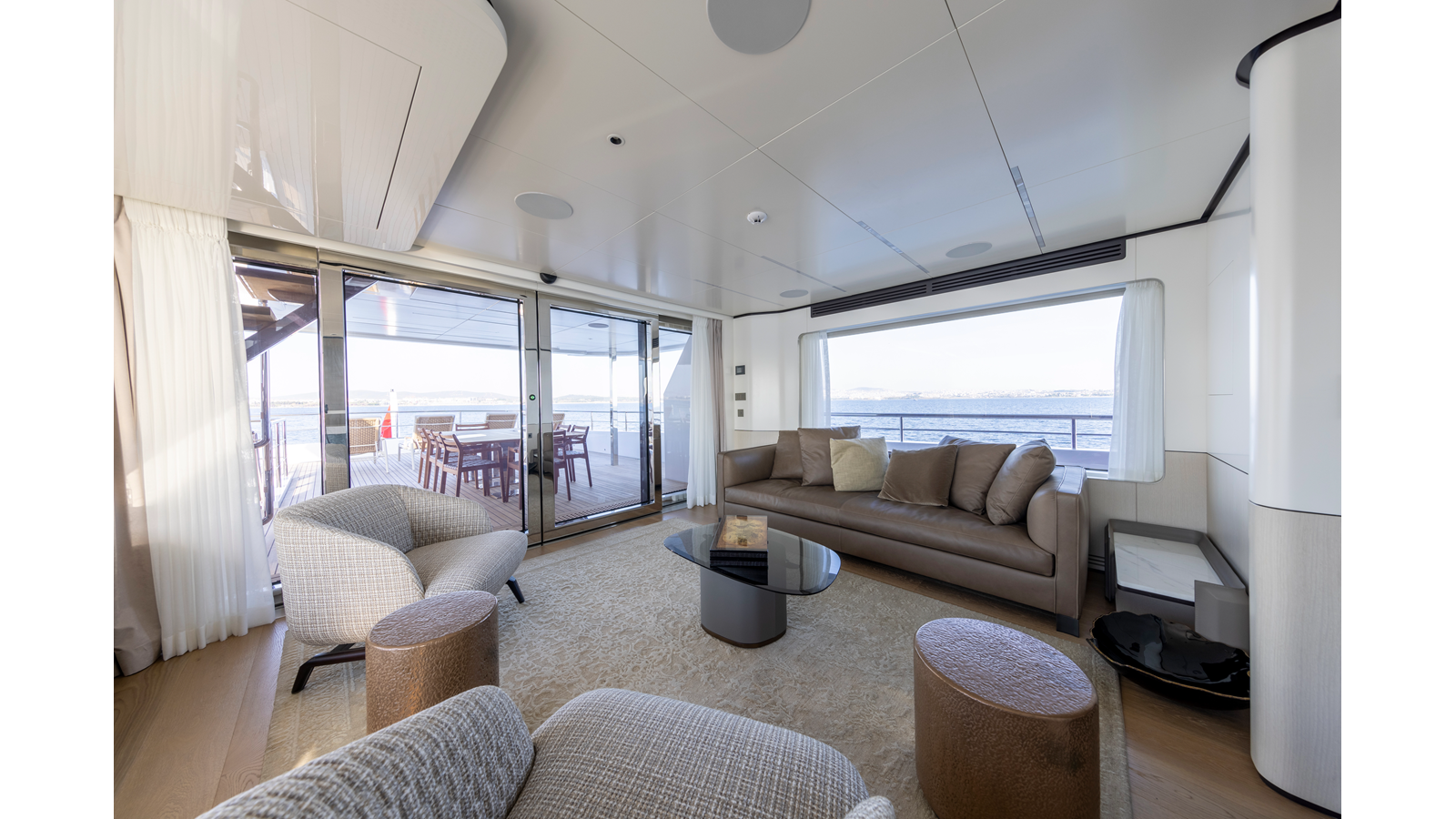 Custom Motor Yacht BEE EXPLORER For Sale