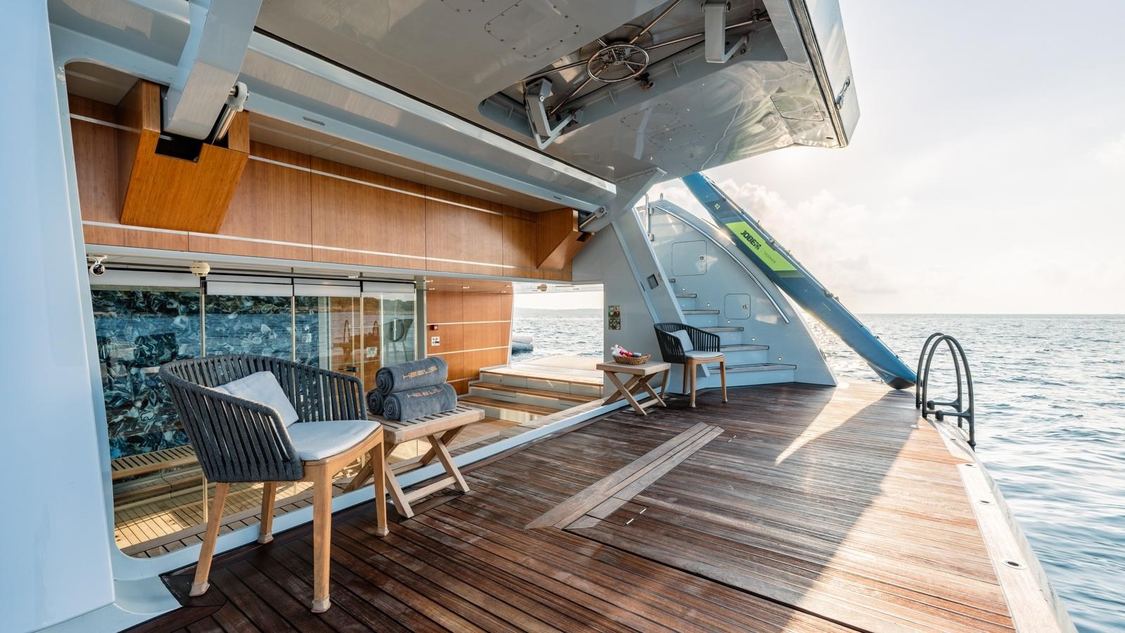 Bering Yachts Motor Yacht HEEUS For Sale
