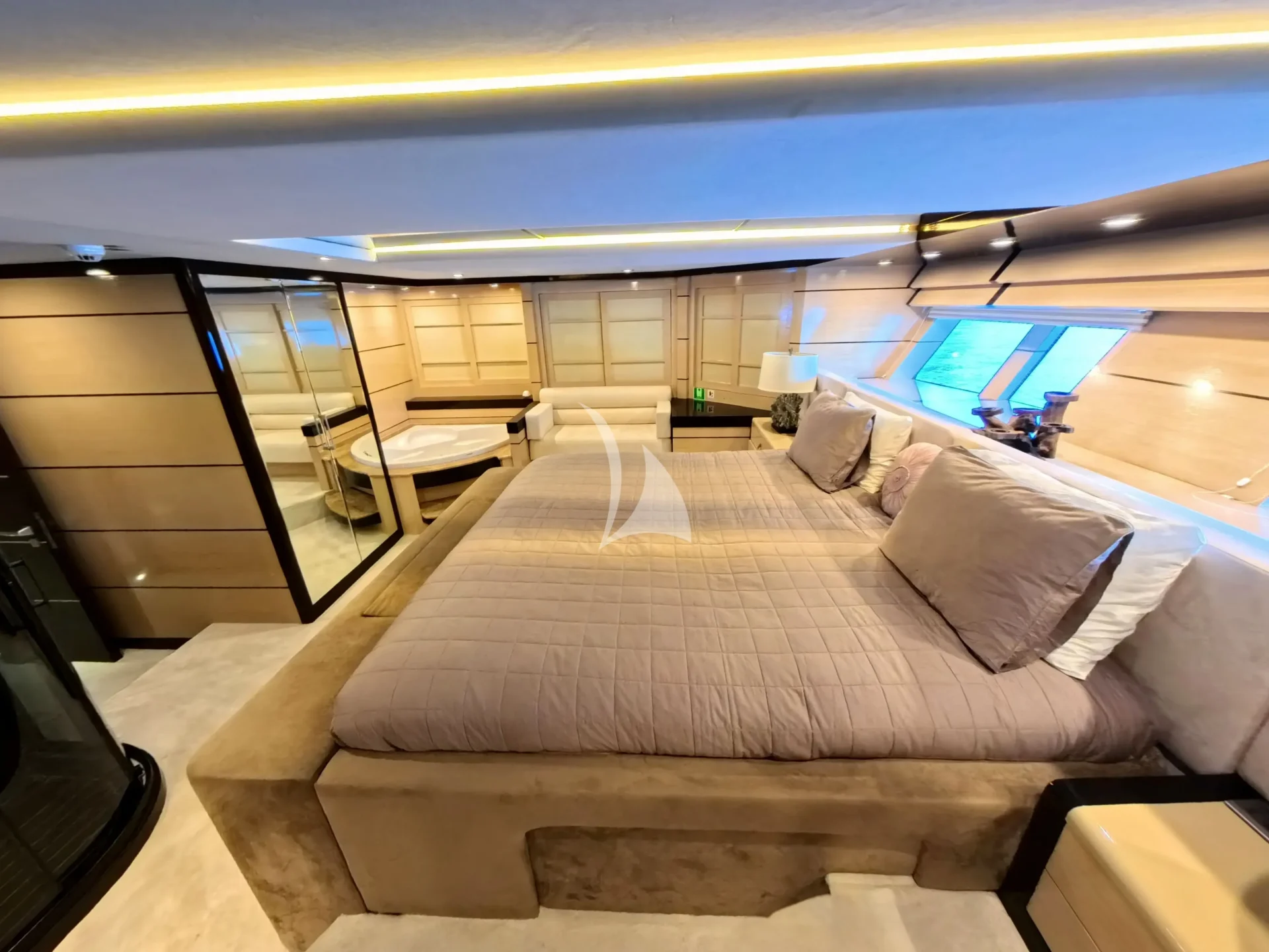 PERLA DEL MARE Charter Yacht