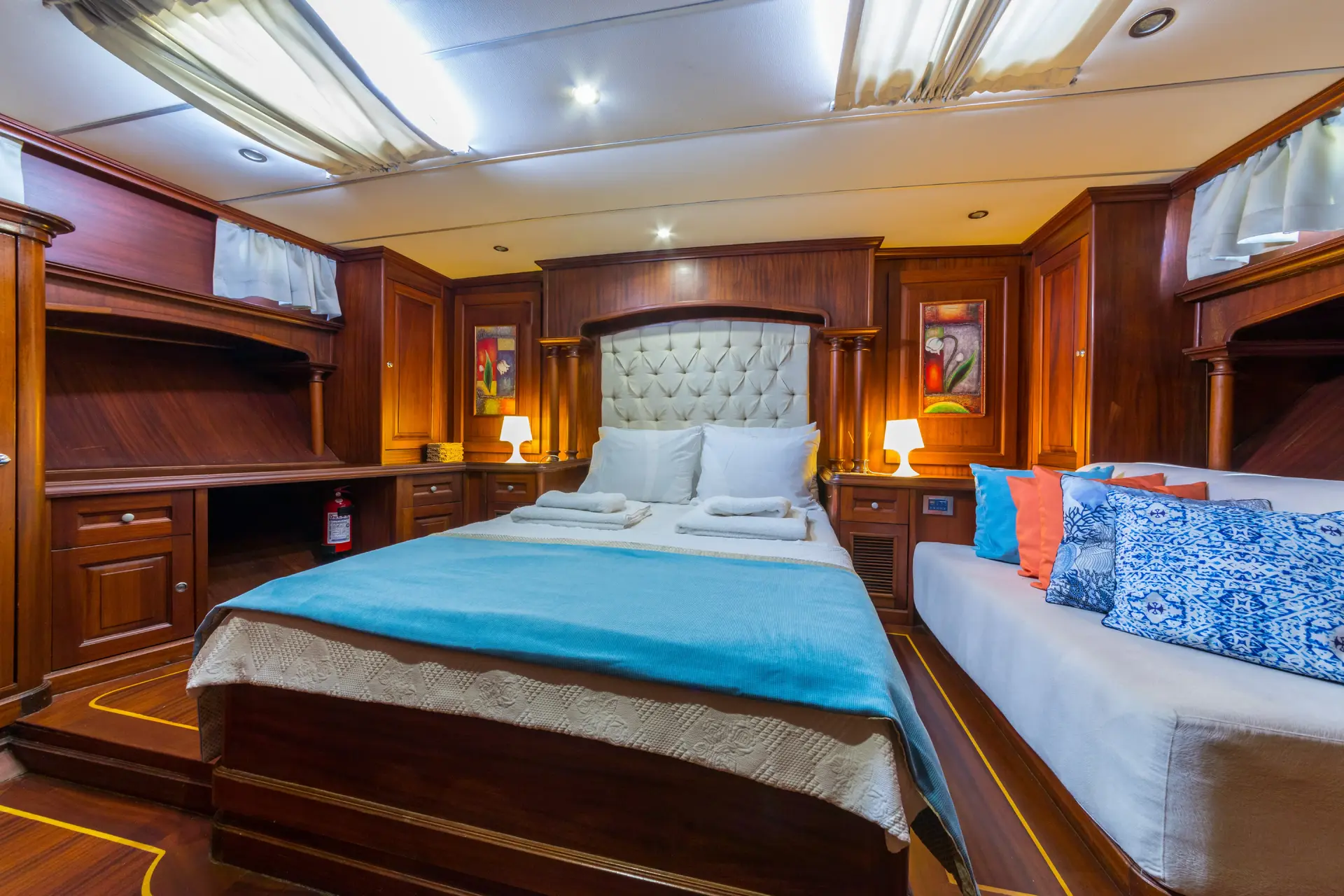 DEA DEL MARE Charter Yacht