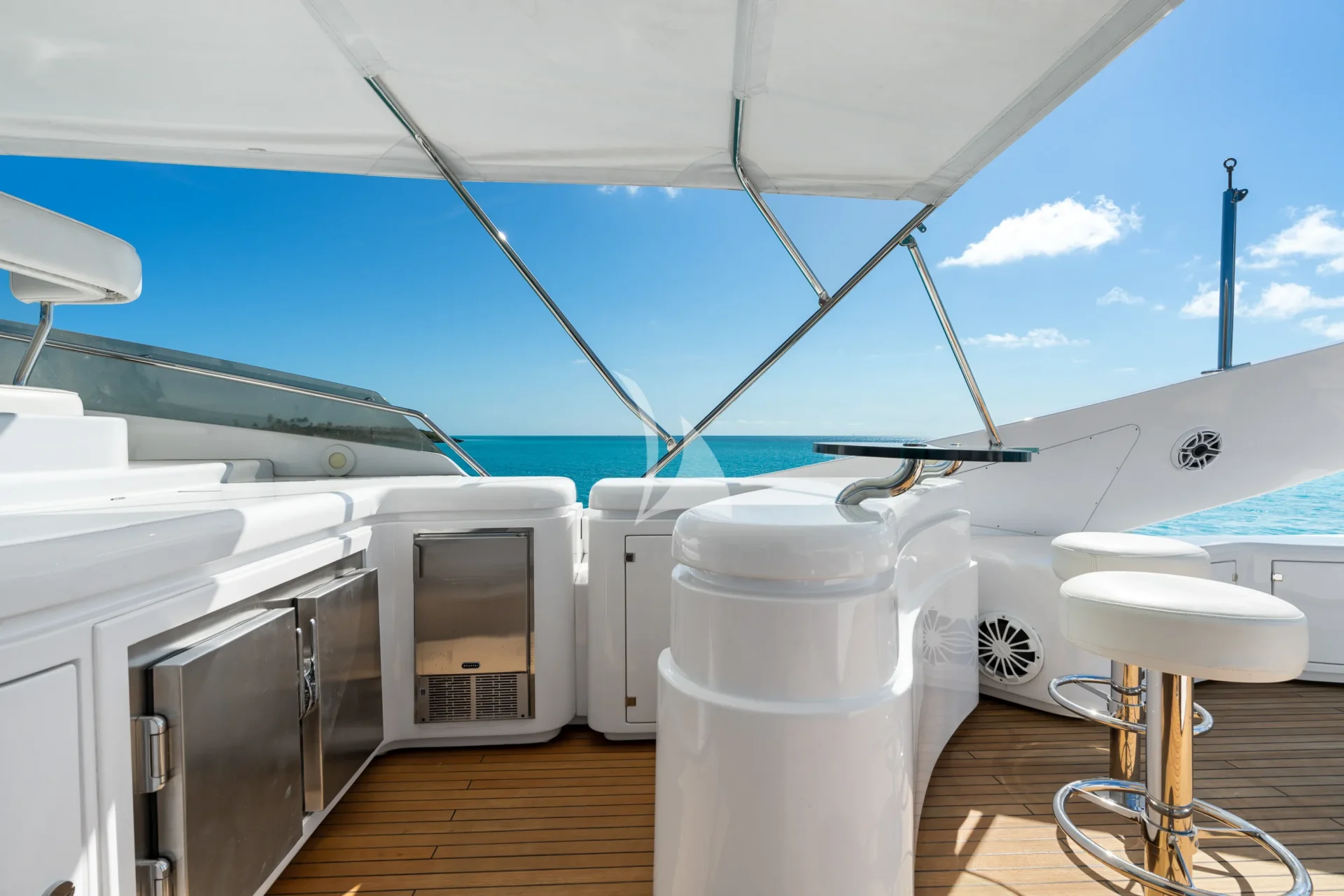 Mambo Charter Yacht