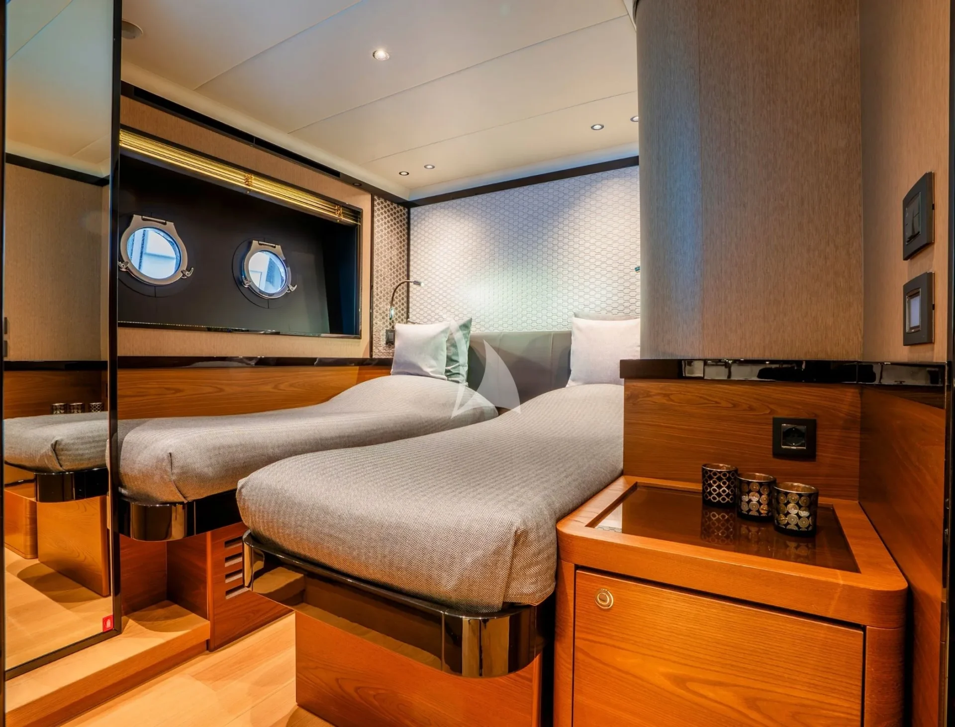FROG Charter Yacht