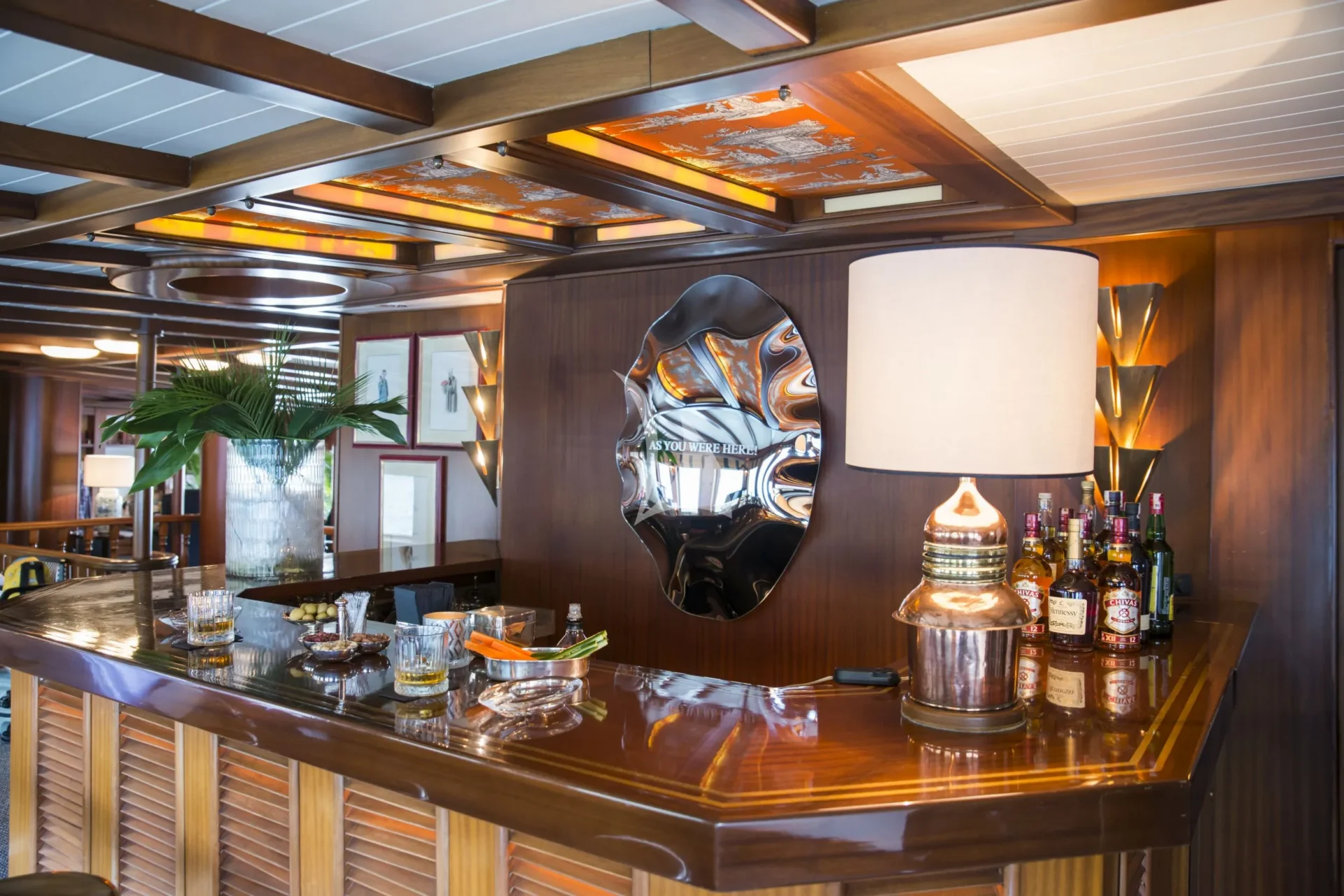HALAS 71 Charter Yacht
